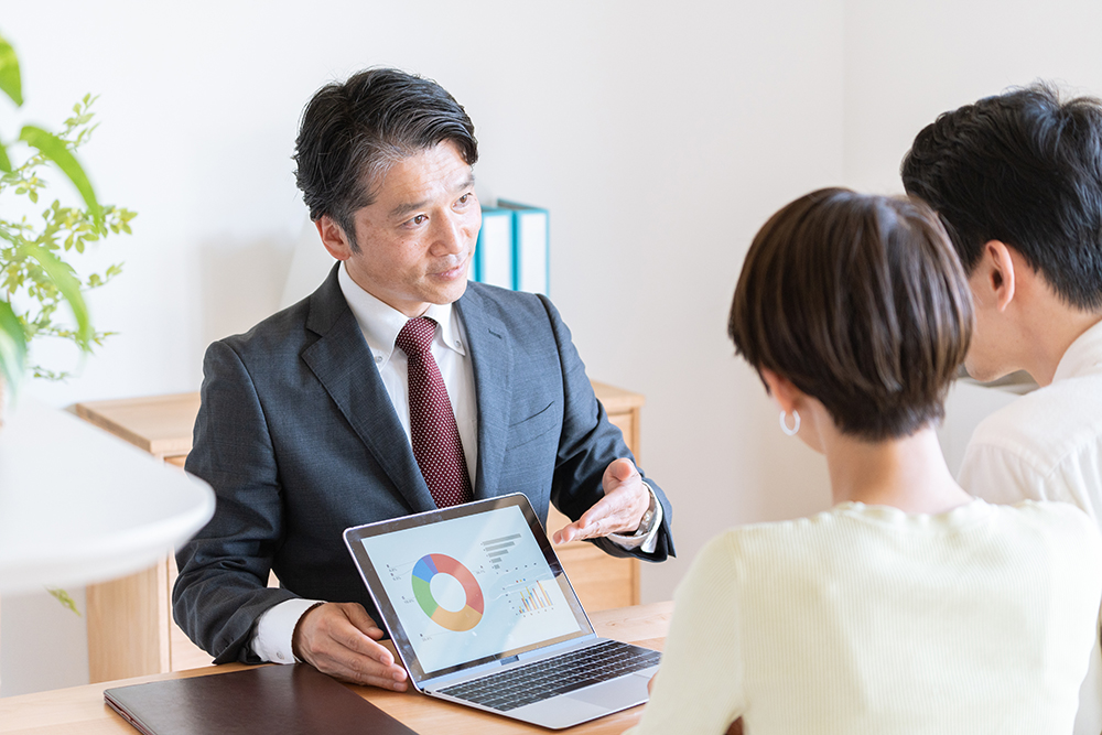 不動産・銀行員など金融系のキャリアアップに有効！資産形成に求められる国家資格「ファイナンシャルプランナー」